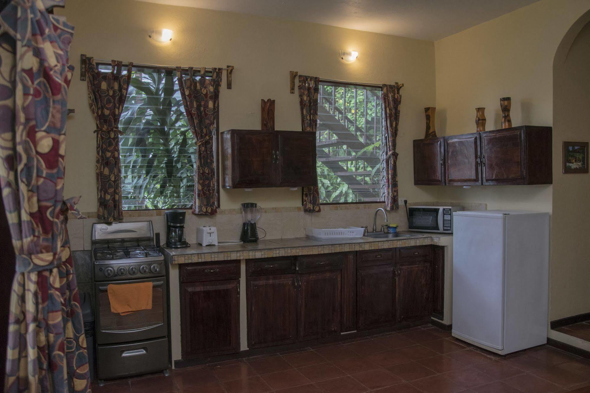 Condominio Villas El Parque Мануэль-Антонио Экстерьер фото